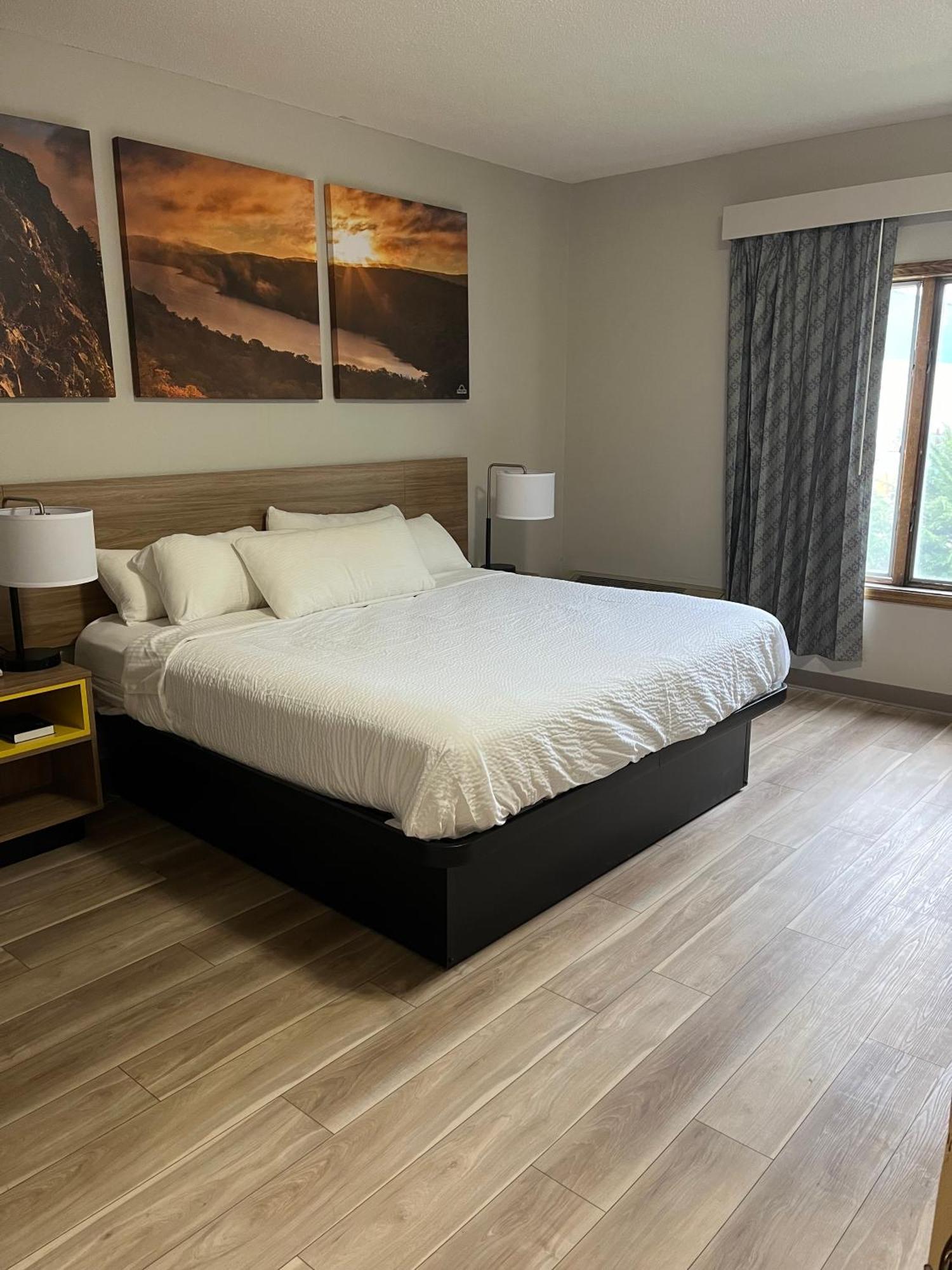 Days By Wyndham Hotel